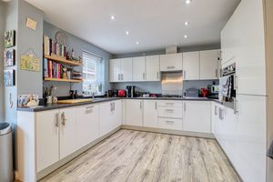 Kitchen- click for photo gallery